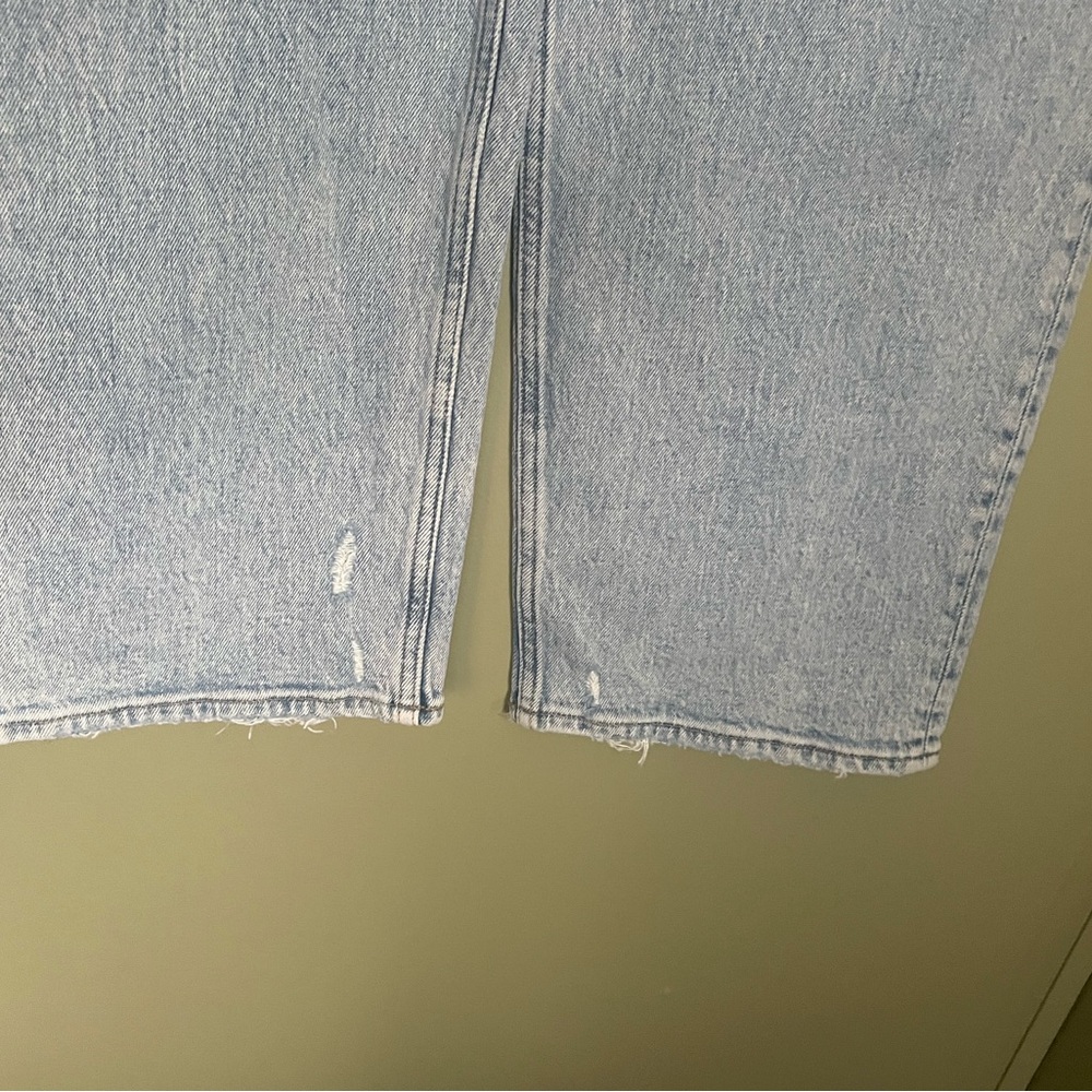 NWT Abercrombie & Fitch Light Wash The 90’s Straight Jeans Sz 16R - Picture 4 of 6